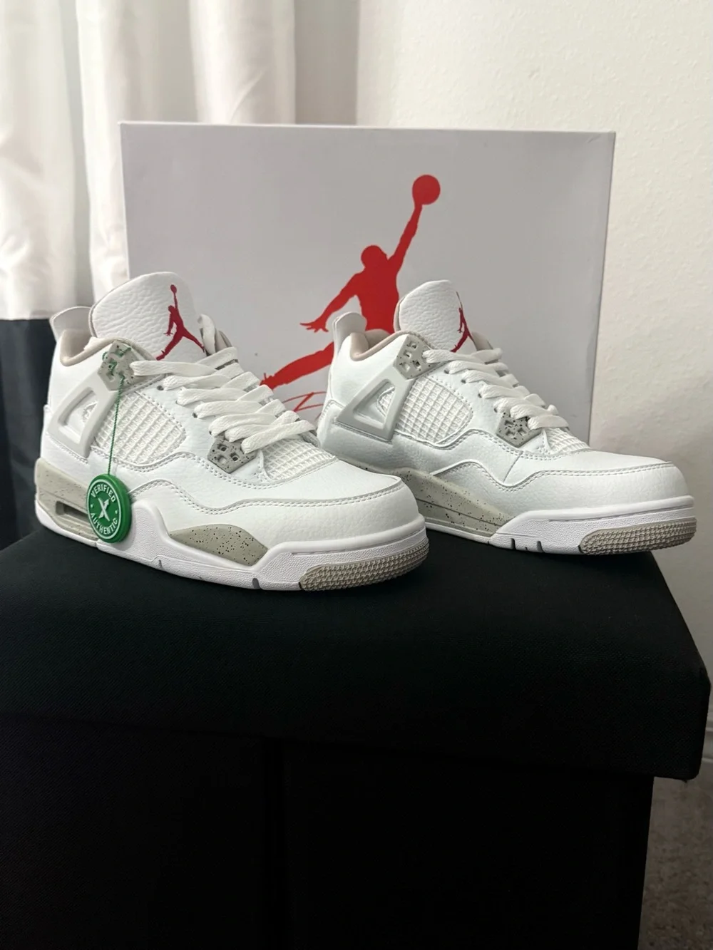 Jordan 4 Retro